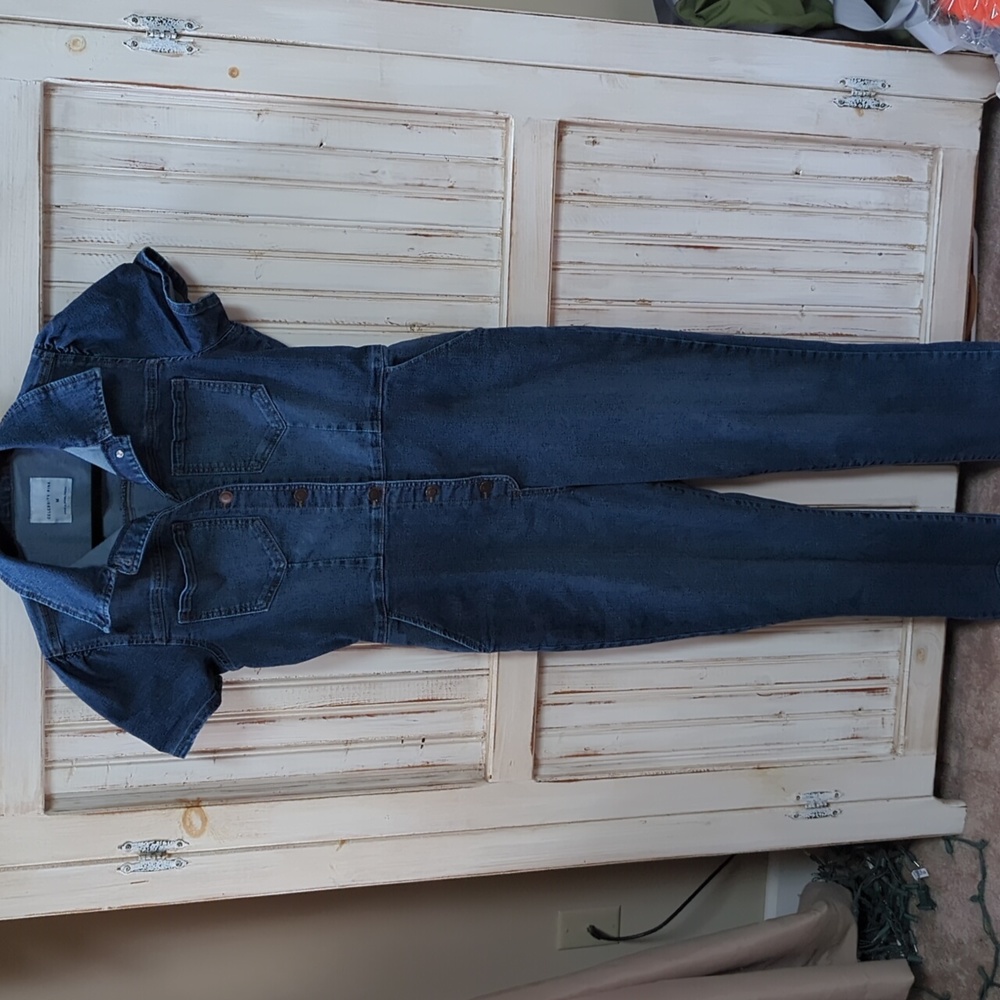 Celebrity Pink denim jumpsuit. Medium